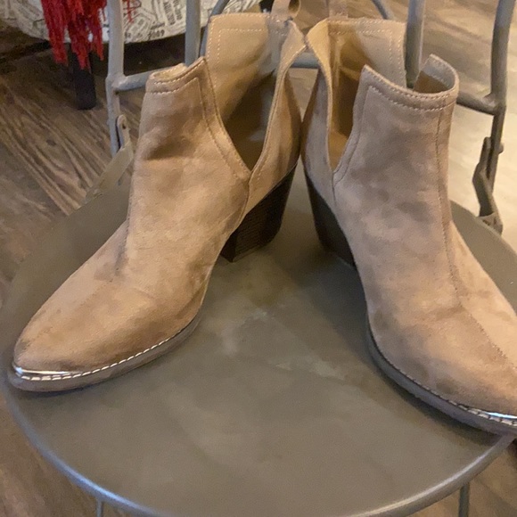 Suede cowboy booties - Picture 2 of 4